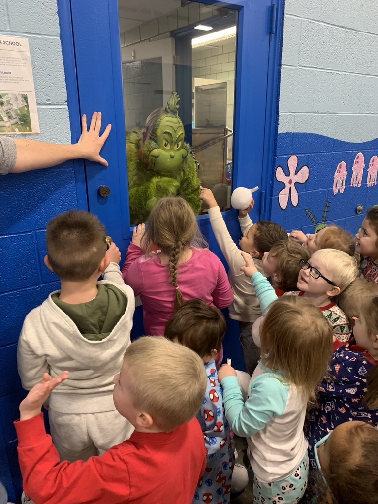 grinch visits Franklin Preschool